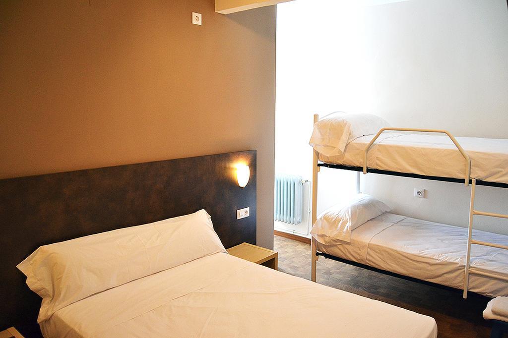 Hostal Restaurante Los Mellizos Guarroman Ngoại thất bức ảnh